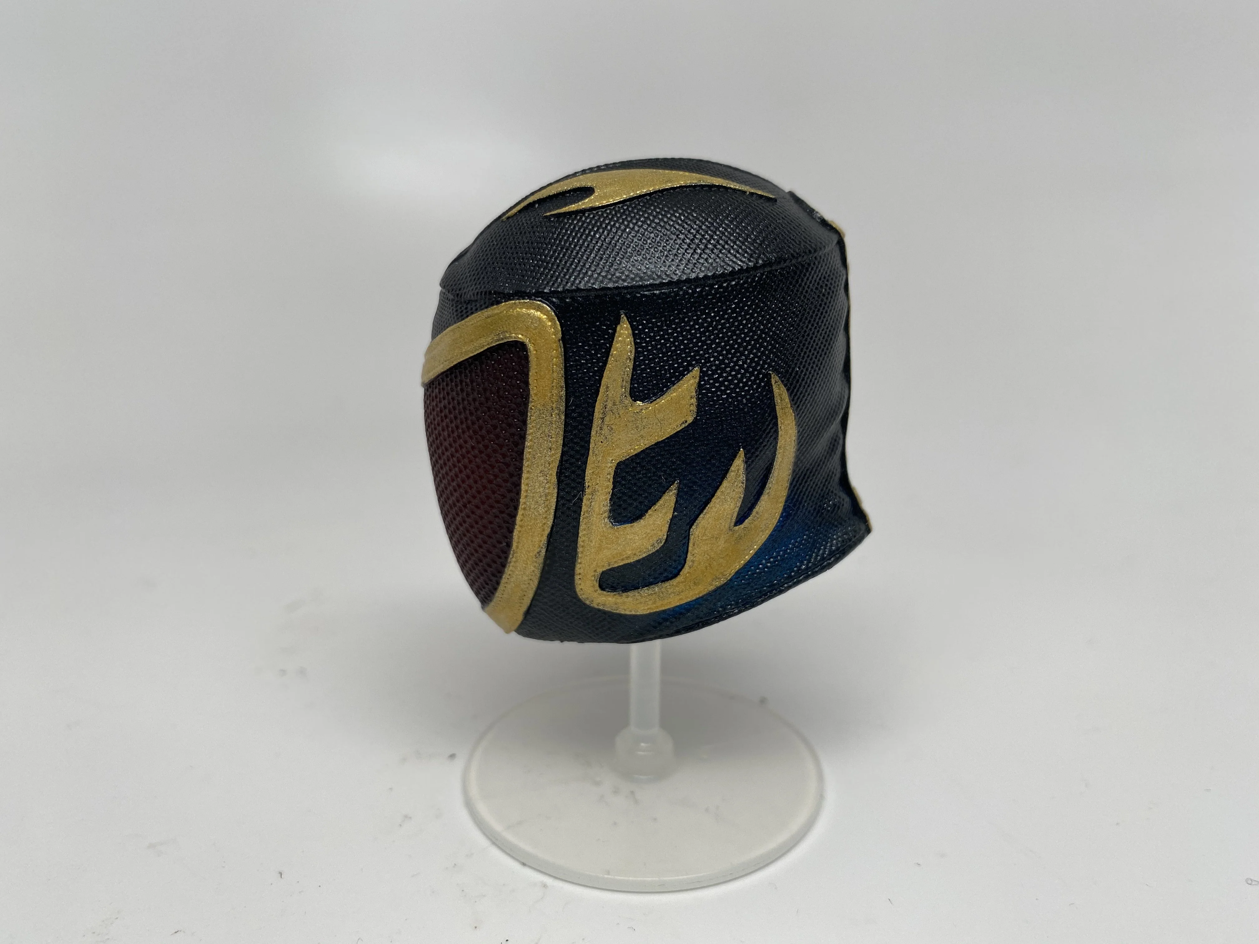 Legends of Lucha Libre: Mystery Mascaras Wave 1 - Boxed Single - Image 17
